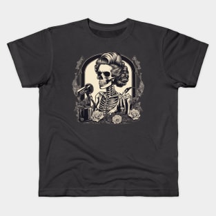 Skeleton hairdresser spooky halloween design Kids T-Shirt